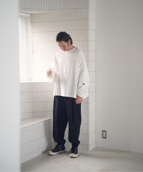 ADAM PATEK(アダムパテック)の「ADAMPATEK/wide boxcut layered long sleeve/ワイドボックスシルエットフェイクレイヤードロンT(AP2524023)(Tシャツ/カットソー・レディース・ブラック/ホワイト・1/2)」の10枚目の写真
