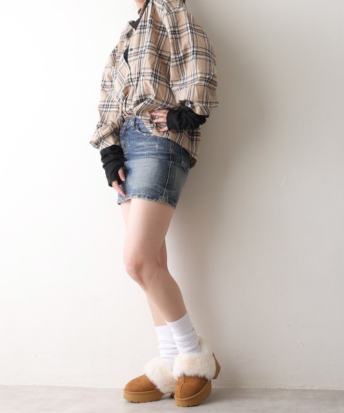 DEMETER(デメテル)の「厚底 デザインソール バックバンド ムートンシューズ(ブーツ・レディース・キャメル/ブラック/ベージュ・LL/L/M)」の10枚目の写真