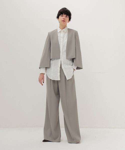 DRESSLAVE(ドレスレイブ)の「slit sleeve cape jacket(スリットスリーブケープジャケット)(ノーカラージャケット・レディース・グレー/ブラック・38)」の10枚目の写真