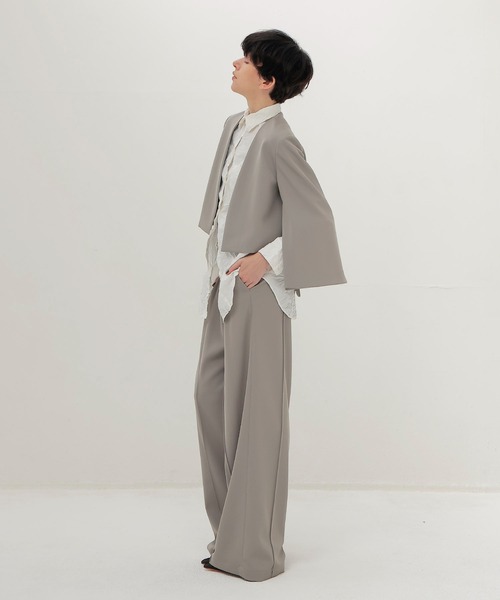 DRESSLAVE(ドレスレイブ)の「slit sleeve cape jacket(スリットスリーブケープジャケット)(ノーカラージャケット・レディース・グレー/ブラック・38)」の11枚目の写真