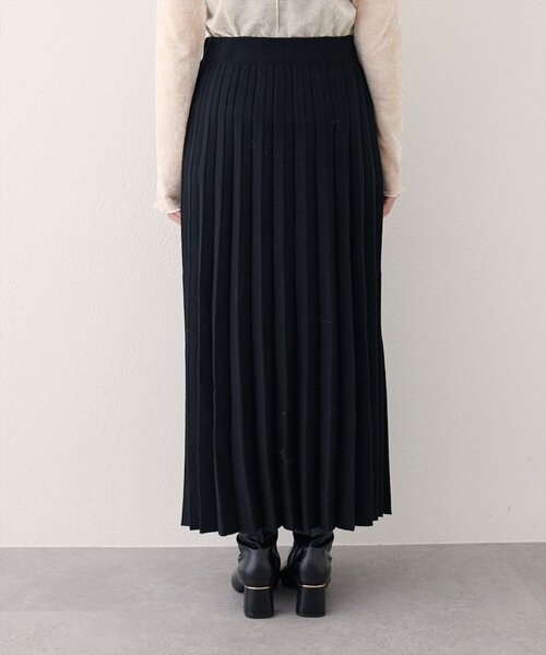 natural couture（ナチュラルクチュール）の「【WEB限定】フロント釦ニットプリーツスカート（スカート・レディース・モカ/ブラック/グレイッシュベージュ・FREE）」の13枚目の写真