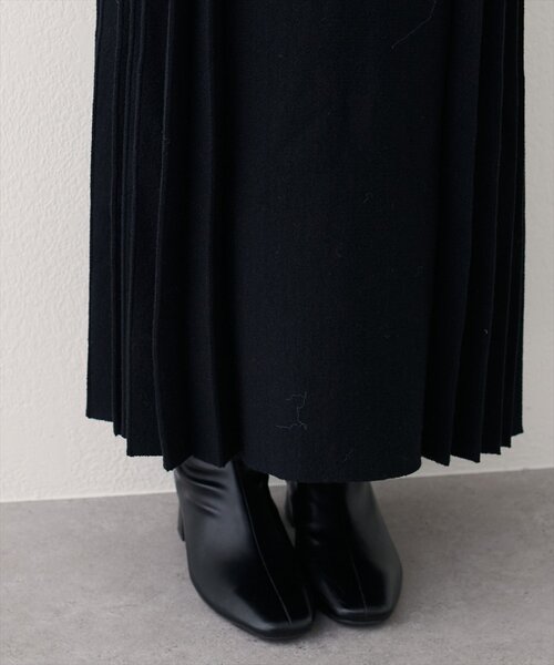 natural couture（ナチュラルクチュール）の「【WEB限定】フロント釦ニットプリーツスカート（スカート・レディース・モカ/ブラック/グレイッシュベージュ・FREE）」の11枚目の写真