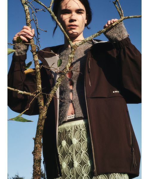 emmi（エミ）の「【セットアップ対応】【Raintive】 eco 防水ブルゾン（ブルゾン・レディース・ブラウン/クリーム/ブラック・0/1）」の4枚目の写真