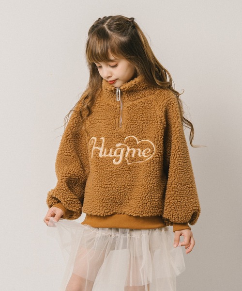 URBAN CHERRY（アーバンチェリー）の「【HUGMEボア】（軽ふわ保温素材）ハートロゴ刺繍スタンドカラーハーフジップトップス（その他トップス・キッズ・ブラウン/アイボリー/ブラック・110cm/120cm/130cm/140cm/150cm）」の9枚目の写真