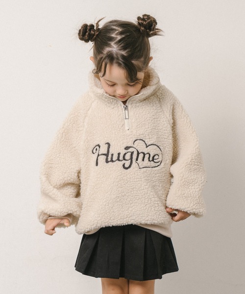 URBAN CHERRY（アーバンチェリー）の「【HUGMEボア】（軽ふわ保温素材）ハートロゴ刺繍スタンドカラーハーフジップトップス（その他トップス・キッズ・ブラウン/アイボリー/ブラック・110cm/120cm/130cm/140cm/150cm）」の6枚目の写真