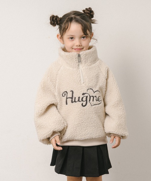 URBAN CHERRY（アーバンチェリー）の「【HUGMEボア】（軽ふわ保温素材）ハートロゴ刺繍スタンドカラーハーフジップトップス（その他トップス・キッズ・ブラウン/アイボリー/ブラック・110cm/120cm/130cm/140cm/150cm）」の7枚目の写真