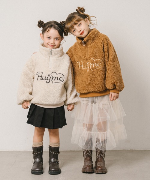 URBAN CHERRY（アーバンチェリー）の「【HUGMEボア】（軽ふわ保温素材）ハートロゴ刺繍スタンドカラーハーフジップトップス（その他トップス・キッズ・ブラウン/アイボリー/ブラック・110cm/120cm/130cm/140cm/150cm）」の15枚目の写真