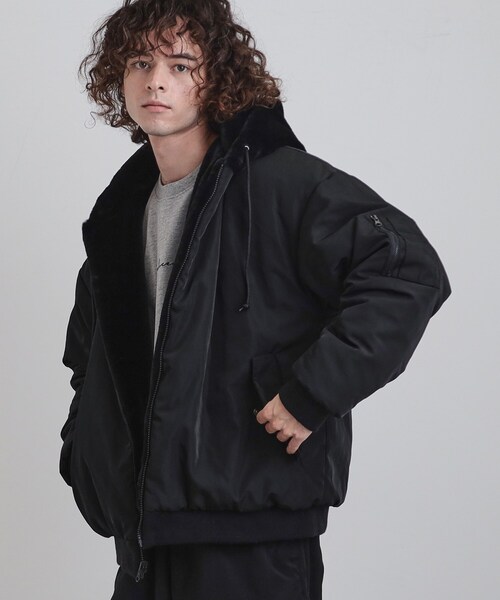 tk.TAKEO KIKUCHI（ティーケータケオキクチ）の「【2WAY】リバーシブルMA1＆フェイクファーブルゾン（ブルゾン・メンズ・ブラック/オフホワイト/ベージュ・02/03）」の11枚目の写真