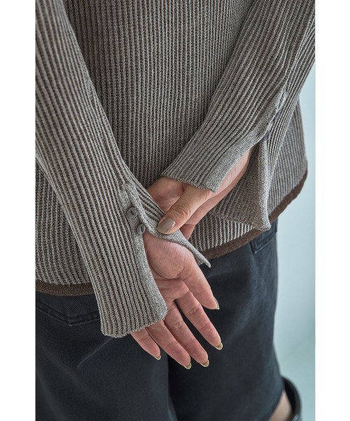 marjour（マージュール）の「PLATING KNIT SHIRTS（ニット/セーター・レディース・ブラック/ブラウン・M）」の12枚目の写真