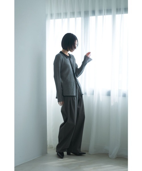 marjour（マージュール）の「PLATING KNIT SHIRTS（ニット/セーター・レディース・ブラック/ブラウン・M）」の17枚目の写真