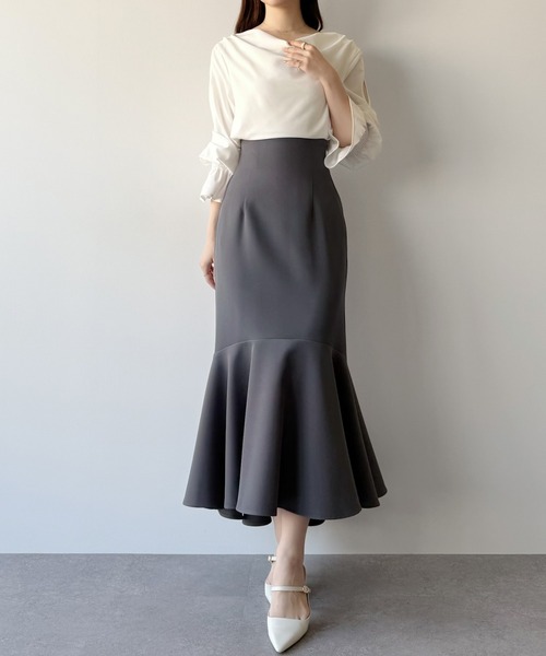 mipiarl（ミピアール）の「ハイウエストフィットマーメイドスカート（スカート・レディース・チャコール/アイボリー/グレイッシュベージュ/ブラック・LARGE/MEDIUM/SMALL/X-LARGE）」の5枚目の写真