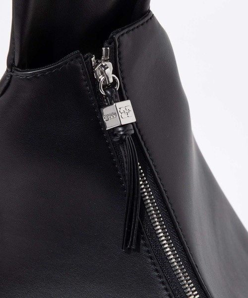 GANNI（ガニー）の「GANNI Hobo bag ガニー ホーボーバッグ ショルダーバッグ（ショルダーバッグ・レディース・ブラック・FREE）」の8枚目の写真