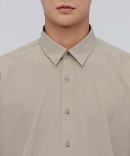 MUSINSA STANDARD（ムシンサスタンダード）の「リラックスフィットシルキーシャツ[ライトベージュ]（シャツ/ブラウス・メンズ・その他・X-LARGE/XX-LARGE/SMALL/MEDIUM/LARGE）」の4枚目の写真