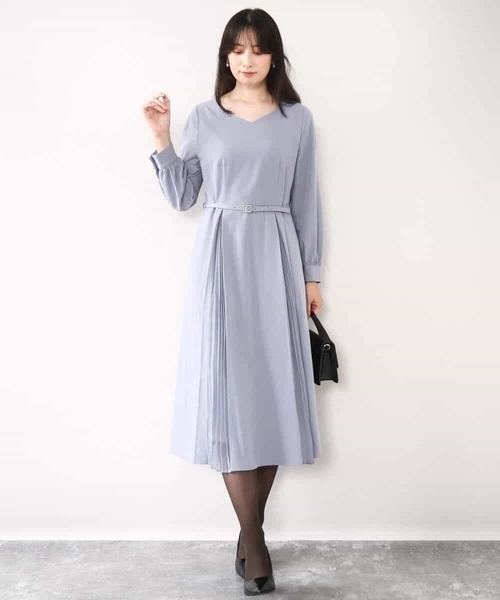 OFUON le MK（オフオンルエムケー）の「【2026SS】シフォンプリーツデザインワンピース/洗える/WEB限定サイズあり（ワンピース・レディース・ネイビー/グレー系その他/グレイッシュブルー・36/38/40）」の15枚目の写真