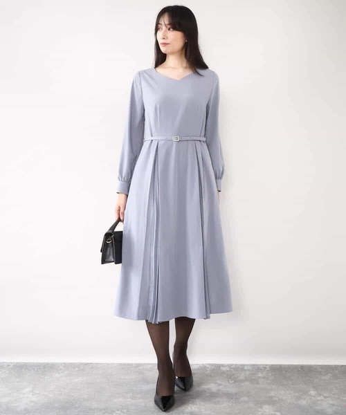 OFUON le MK（オフオンルエムケー）の「【2026SS】シフォンプリーツデザインワンピース/洗える/WEB限定サイズあり（ワンピース・レディース・ネイビー/グレー系その他/グレイッシュブルー・36/38/40）」の16枚目の写真