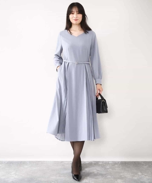 OFUON le MK（オフオンルエムケー）の「【2026SS】シフォンプリーツデザインワンピース/洗える/WEB限定サイズあり（ワンピース・レディース・ネイビー/グレー系その他/グレイッシュブルー・36/38/40）」の18枚目の写真