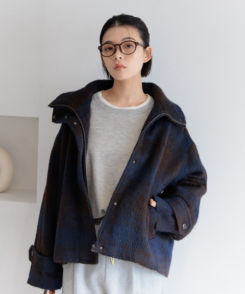 BAYFLOW（ベイフロー）の「[シルエットアレンジ可能]チェックシャギーショートコート（その他アウター・レディース・ブラウン/オフホワイト・MEDIUM/SMALL）」の8枚目の写真