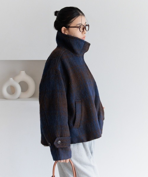 BAYFLOW（ベイフロー）の「[シルエットアレンジ可能]チェックシャギーショートコート（その他アウター・レディース・ブラウン/オフホワイト・MEDIUM/SMALL）」の15枚目の写真