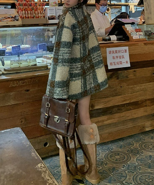 Ritomo De Ricco(リトモ・デ・リコ)の「チェックぬくぬくダブルブレストコート(ピーコート・レディース・チェック・FREE)」の4枚目の写真