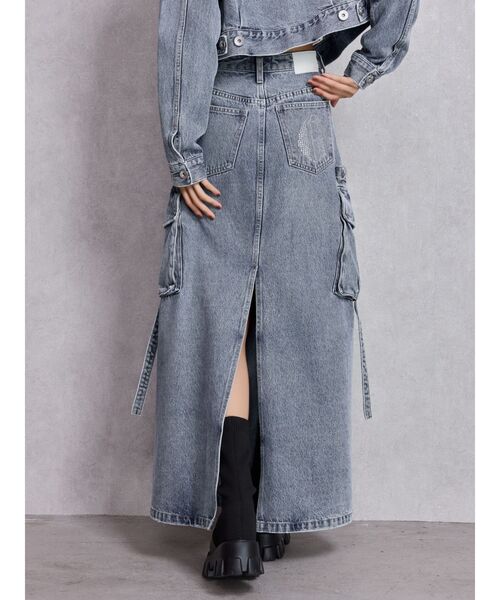 GYDA（ジェイダ）の「ハイウエストG bijou CARGOデニムロングスカート（デニムスカート・レディース・インディゴブルー/ライトブルー・SMALL/MEDIUM）」の17枚目の写真