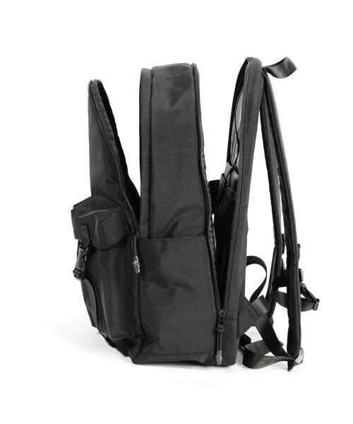 MONSTER REPUBLIC(モンスターリパブリック)の「HOVER TWO BUCKLE BACKPACK / BLACK(バックパック/リュック・レディース・その他・FREE)」の4枚目の写真
