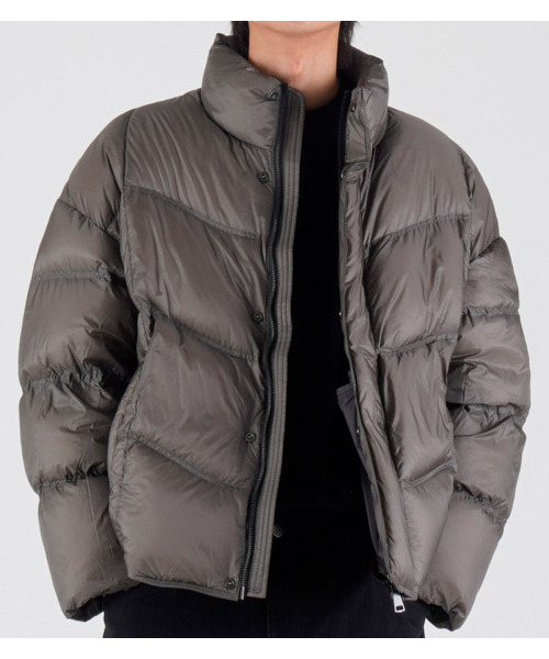 BUTTON SEOUL（ボタンソウル）の「[ダックダウン 90/10] ベーシックライトダックダウンパディングジャケット (ダークグレー)（ダウンジャケット/コート・メンズ・その他・MEDIUM/LARGE/X-LARGE）」の6枚目の写真