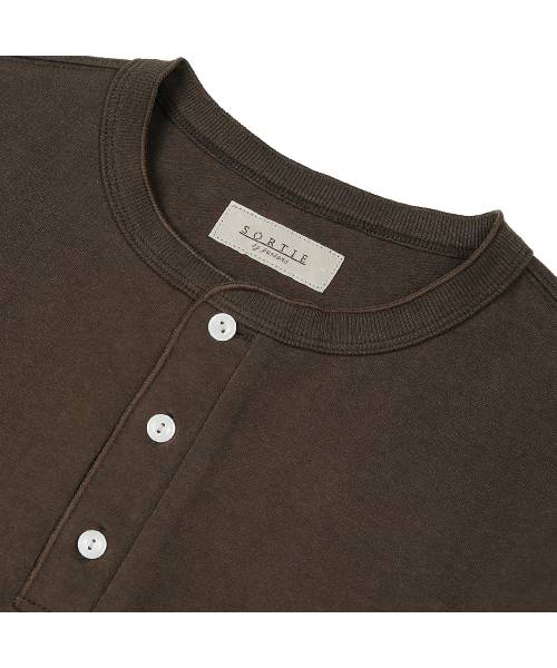 sortie(ソルティ)の「Utility Henly neck Long Sleeve (Brown)(Tシャツ/カットソー・メンズ・その他・LARGE/MEDIUM/X-LARGE)」の3枚目の写真