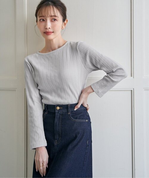 ikka(イッカ)の「ストライプジャガードプルオーバー(Tシャツ/カットソー・レディース・その他3/オフホワイト/サックスブルー/ブラック/ライトグレー・L/M/S)」の6枚目の写真
