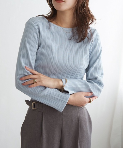 ikka(イッカ)の「ストライプジャガードプルオーバー(Tシャツ/カットソー・レディース・その他3/オフホワイト/サックスブルー/ブラック/ライトグレー・L/M/S)」の4枚目の写真