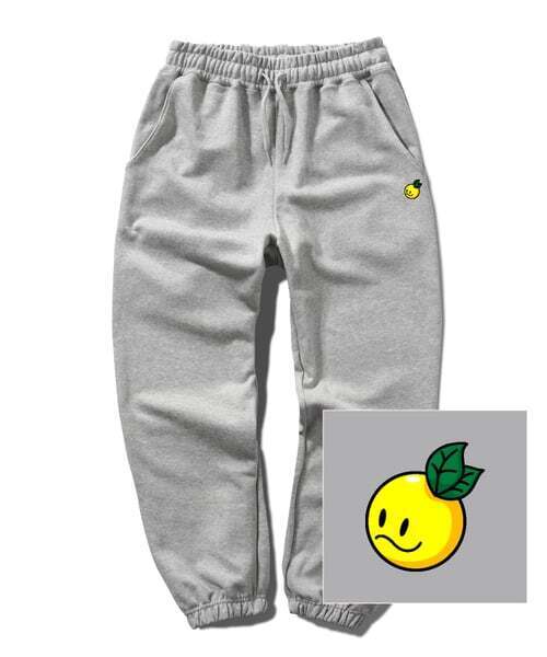 TRIPSHION(トリップション)の「SMALL FRUITS ジョガースウェットパンツ - グレー(スウェットパンツ・メンズ・その他・LARGE/MEDIUM/X-LARGE)」の1枚目の写真