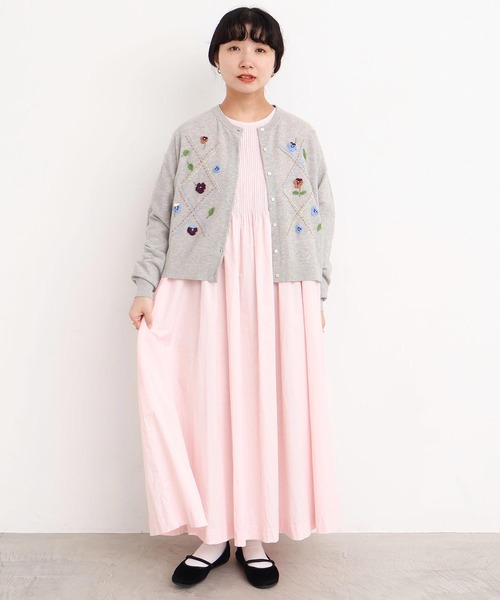 l'atelier du savon(アトリエドサボン)の「パンジーのお花 ハンド刺繍カーディガン(カーディガン/ボレロ・レディース・グレー/グリーン/イエロー・FREE)」の21枚目の写真