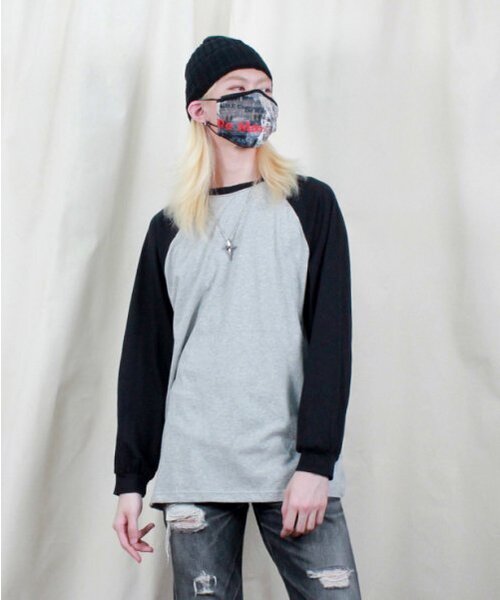 DEMARC(ドゥマーク)の「メンズレディースバックグラフィック配色ラグラン長袖Tシャツグレー(Tシャツ/カットソー・メンズ・その他・MEDIUM/LARGE)」の4枚目の写真