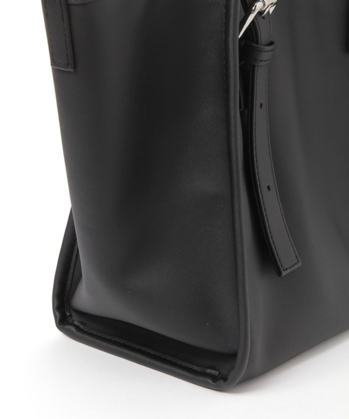 LAKOLE（ラコレ）の「マルチWAYソフトトートバッグ / 633371（トートバッグ・レディース・オフホワイト/サンドグレー/ブラック・FREE）」の19枚目の写真