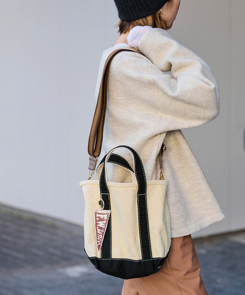 FRAMeWORK(フレームワーク)の「BALMY DAYS/バルミーデイズ CHALKBOY*FWU TOTE BAG(クラッチバッグ・レディース・ブラック・FREE)」の2枚目の写真