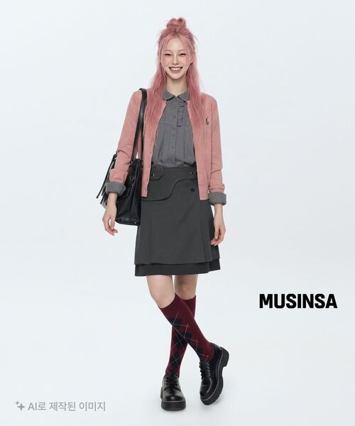 MUCENT(ムセント)の「マレ7ボタンクロップヘンリーネックカーディガン(8カラー)(カーディガン/ボレロ・レディース・ブラック/ピンク/ベージュ/アイボリー/ネイビー/レッド/グレー・FREE)」の17枚目の写真