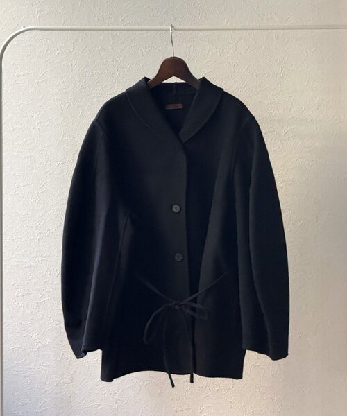 BEARDSLEY（ビアズリー）の「《RRACE》ショールカラーハーフコート