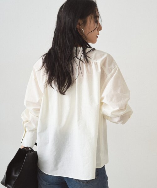 LOUNGEDRESS(ラウンジドレス)の「フリルカラーブラウス(シャツ/ブラウス・レディース・オフホワイト/ネイビー/イエロー/ブルー・FREE)」の22枚目の写真