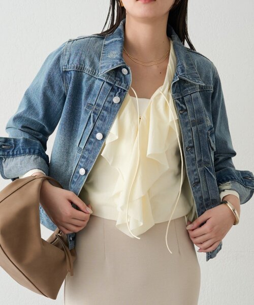 LOUNGEDRESS(ラウンジドレス)の「フリルカラーブラウス(シャツ/ブラウス・レディース・オフホワイト/ネイビー/イエロー/ブルー・FREE)」の11枚目の写真