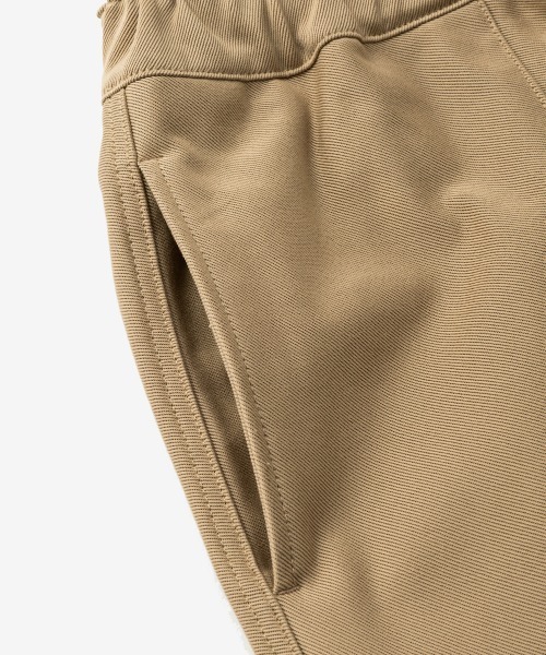 rehacer(レアセル)の「rehacer : Solotex Drape Flow Easy Pants / ソロテックスイ ドレープ フローイージー パンツ(その他パンツ・メンズ・ブラック/ベージュ・LARGE/MEDIUM/SMALL)」の14枚目の写真