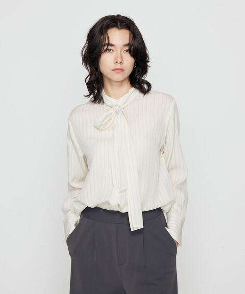 COMME CA(コムサ)の「リヨセルストライプ ボウタイブラウス(シャツ/ブラウス・レディース・ライトグレー/クリーム・9号/11号)」の12枚目の写真