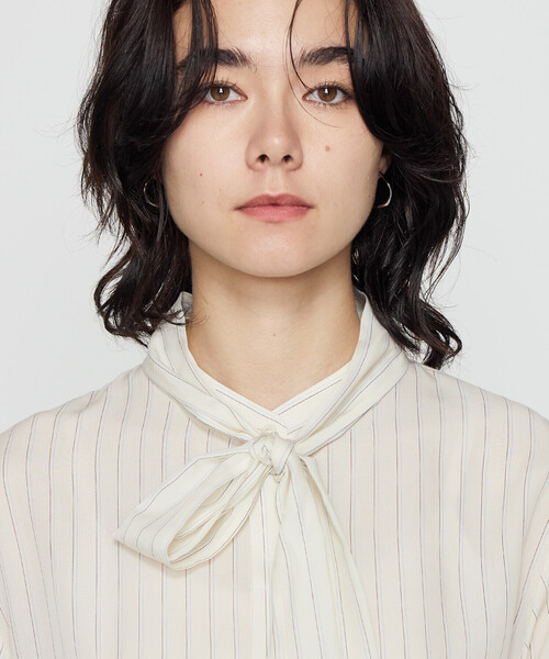 COMME CA(コムサ)の「リヨセルストライプ ボウタイブラウス(シャツ/ブラウス・レディース・ライトグレー/クリーム・9号/11号)」の17枚目の写真