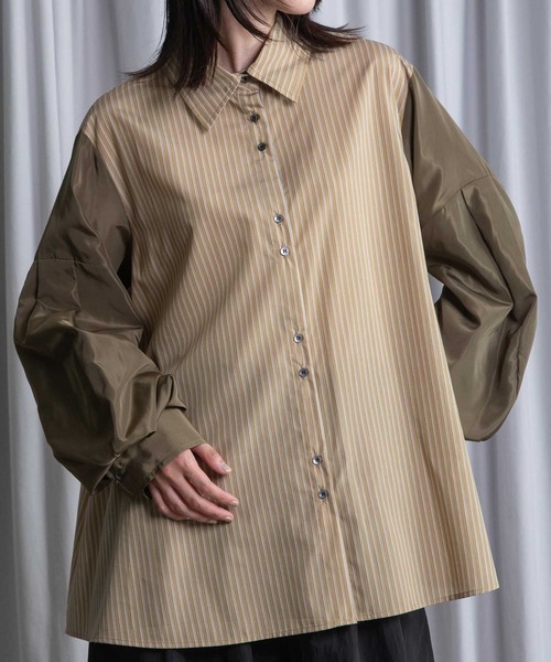 MARECHAL TERRE(マルシャルテル)の「ルーズデザインシャツ(シャツ/ブラウス・レディース・ネイビー/ベージュ/ホワイト/グレー・MEDIUM)」の4枚目の写真