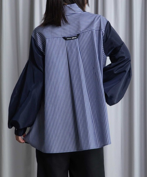 MARECHAL TERRE(マルシャルテル)の「ルーズデザインシャツ(シャツ/ブラウス・レディース・ネイビー/ベージュ/ホワイト/グレー・MEDIUM)」の6枚目の写真