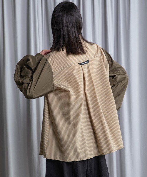 MARECHAL TERRE(マルシャルテル)の「ルーズデザインシャツ(シャツ/ブラウス・レディース・ネイビー/ベージュ/ホワイト/グレー・MEDIUM)」の11枚目の写真