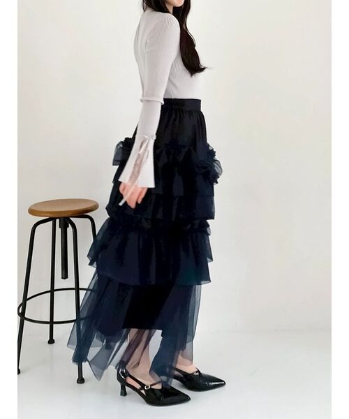 dazzlin（ダズリン）の「スーパーボリュームギャザースカート（スカート・レディース・オフホワイト/ブラック・SMALL/MEDIUM）」の11枚目の写真