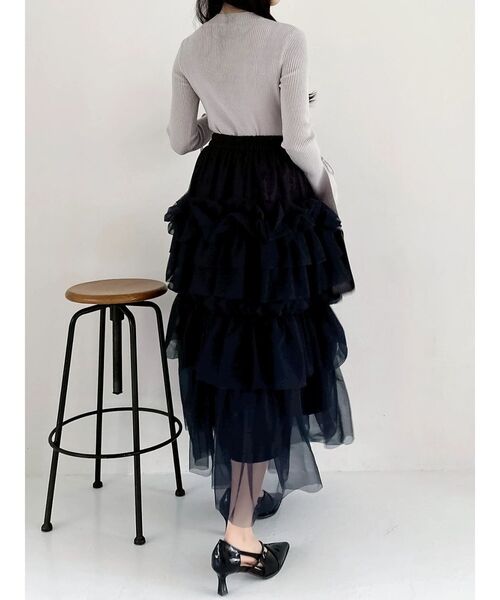 dazzlin（ダズリン）の「スーパーボリュームギャザースカート（スカート・レディース・オフホワイト/ブラック・SMALL/MEDIUM）」の12枚目の写真