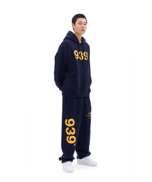 ARCHIVE BOLD(アーカイブボールド)の「939 LOGO HOOD(NAVY)(パーカー・メンズ・その他・LARGE/X-LARGE/SMALL/MEDIUM)」の4枚目の写真