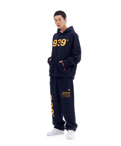 ARCHIVE BOLD(アーカイブボールド)の「939 LOGO HOOD(NAVY)(パーカー・メンズ・その他・LARGE/X-LARGE/SMALL/MEDIUM)」の6枚目の写真