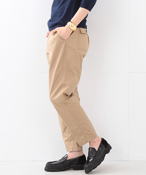 BEAMS BOY（ビームスボーイ）の「BEAMS BOY / ダンプ スラックス イージー（スラックス・レディース・ベージュ/ネイビー・ONE SIZE）」の20枚目の写真