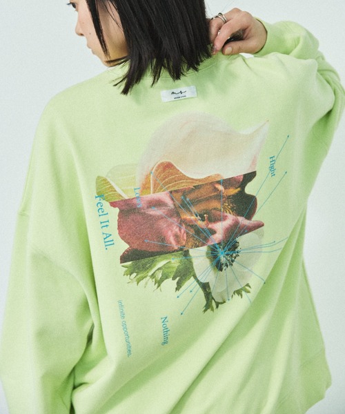 MIRROR STOKE(ミラーストーク)の「【ZOZO限定】FLOWER GRAPHIC SWEAT SHIRT/フラワーグラフィックスウェットシャツ(スウェット・レディース・ネイビー/アイボリー/ライトイエロー・MEDIUM)」の3枚目の写真